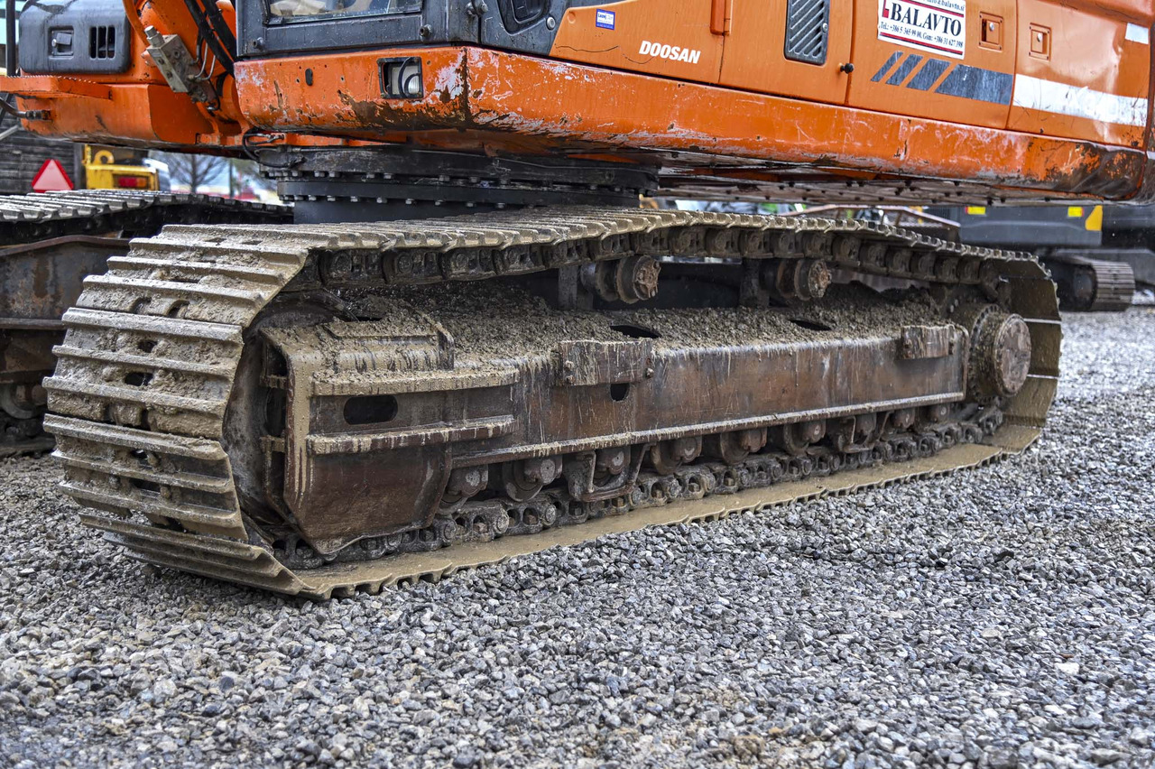 Crawler excavator DOOSAN DX340LC: picture 21