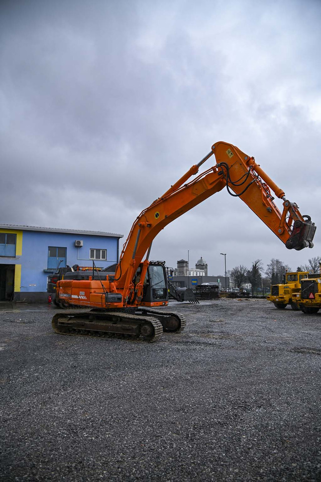 Crawler excavator DOOSAN DX340LC: picture 14