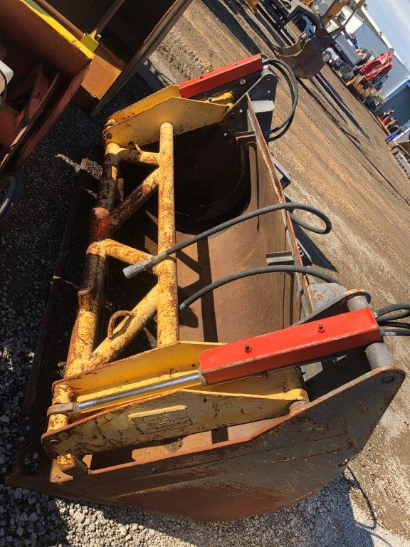 Front loader bucket with closure 2300 mm Volvo - Loader bucket for Wheel loader: picture 2 Front loader bucket with closure 2300 mm Volvo - Loader bucket for Wheel loader: picture 2