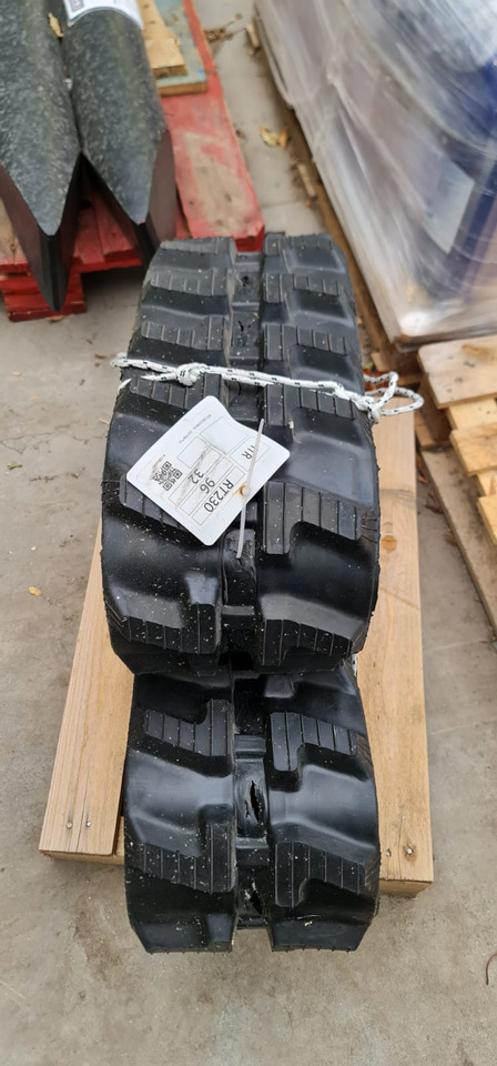 ITR 230x96x32 - Track for Construction machinery: picture 5 ITR 230x96x32 - Track for Construction machinery: picture 5