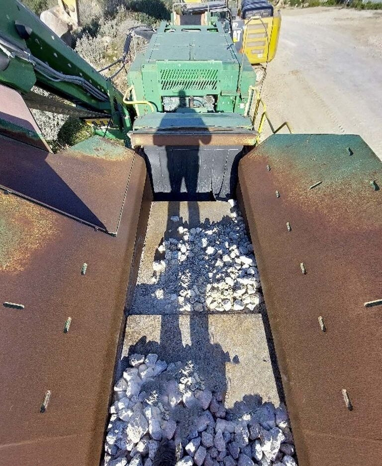 McCloskey I44R - Mobile crusher: picture 2 McCloskey I44R - Mobile crusher: picture 2