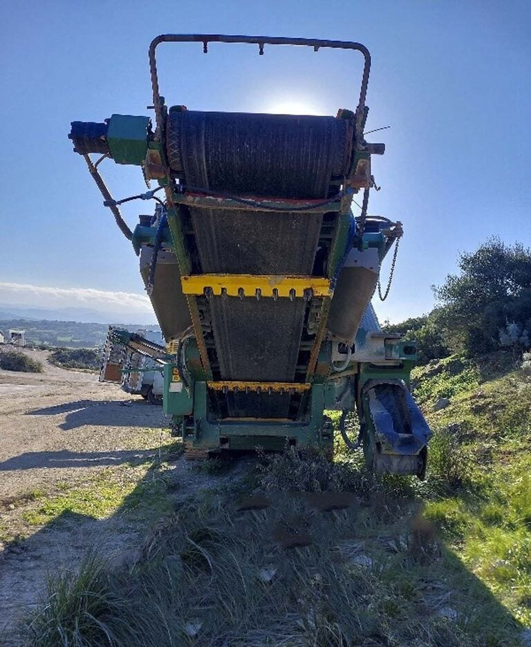 McCloskey I44R - Mobile crusher: picture 1 McCloskey I44R - Mobile crusher: picture 1