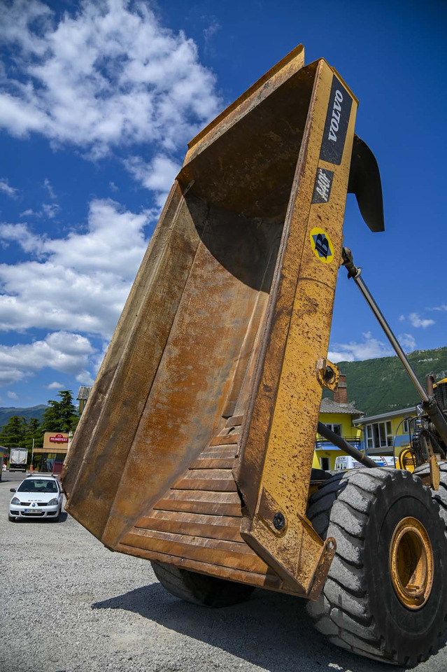 Articulated dumper VOLVO A40F: picture 23