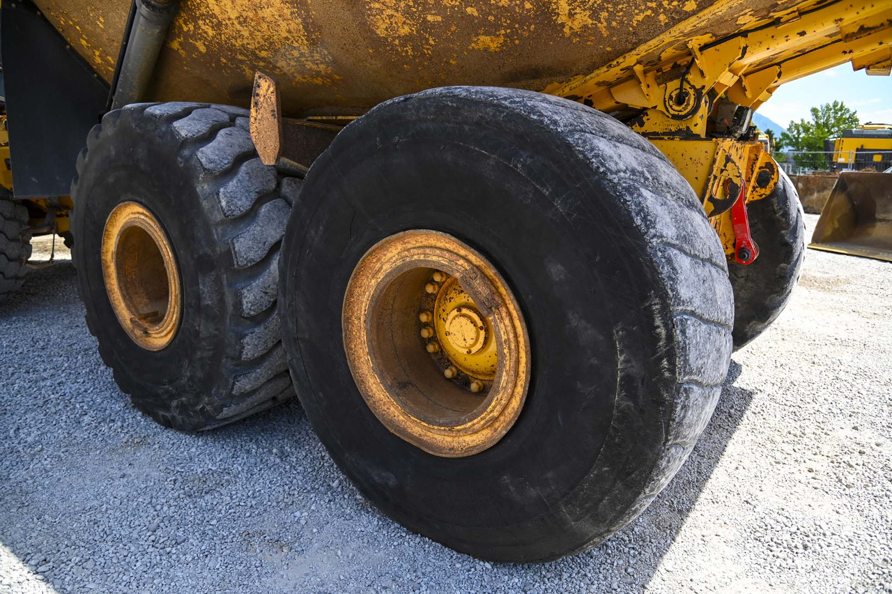 Articulated dumper VOLVO A40F: picture 33