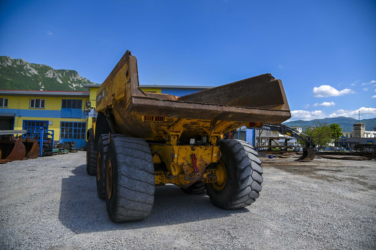 Articulated dumper VOLVO A40F: picture 5
