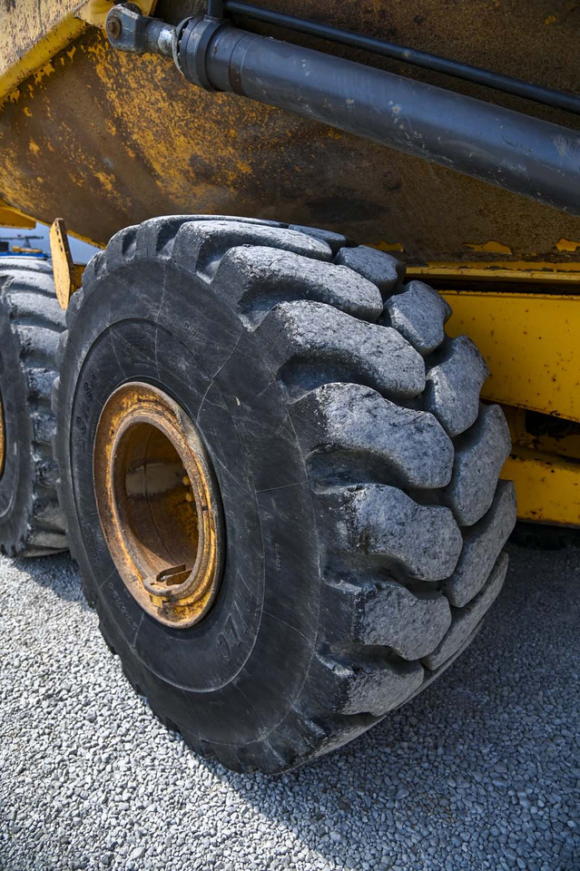 Articulated dumper VOLVO A40F: picture 49