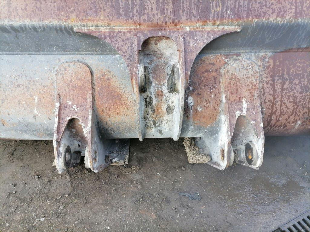 VOLVO loader bucket 2800 mm - Loader bucket for Wheel loader: picture 4 VOLVO loader bucket 2800 mm - Loader bucket for Wheel loader: picture 4