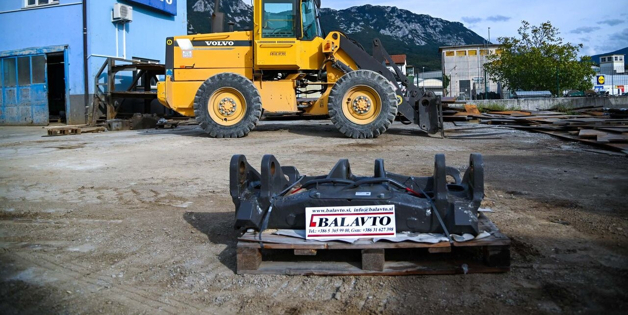 Volvo 11157386 for Volvo L70H, L90H - Quick coupler for Wheel loader: picture 3 Volvo 11157386 for Volvo L70H, L90H - Quick coupler for Wheel loader: picture 3