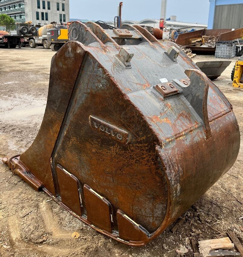 Volvo Digging bucket 1000 mm - Excavator bucket: picture 5 Volvo Digging bucket 1000 mm - Excavator bucket: picture 5