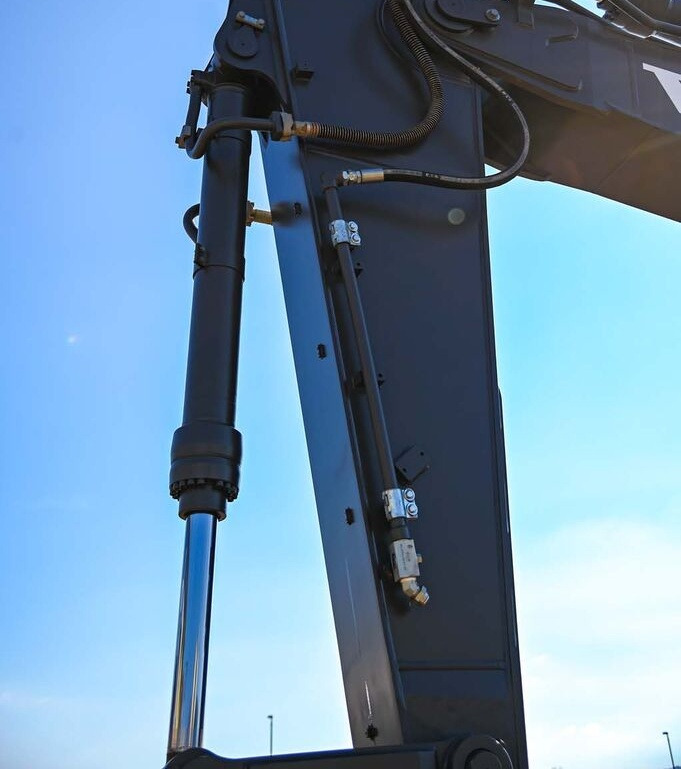Crawler excavator Volvo EC350DL: picture 8