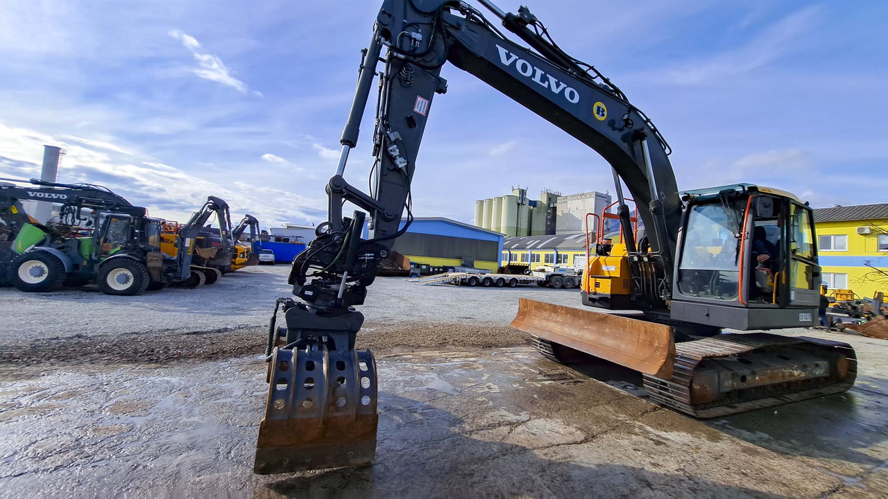 Volvo ECR235EL - Crawler excavator: picture 1 Volvo ECR235EL - Crawler excavator: picture 1