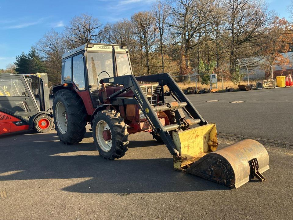 IHC 744 AS Allrad Frontlader Bastlerfahrzeug Sammlerstück Traktor - Farm tractor: picture 1 IHC 744 AS Allrad Frontlader Bastlerfahrzeug Sammlerstück Traktor - Farm tractor: picture 1