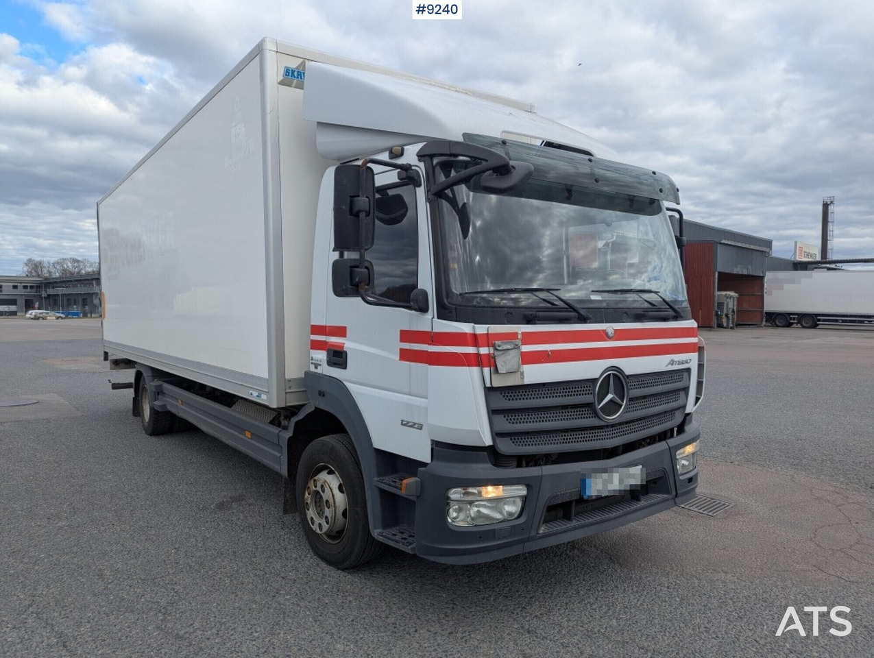 Box Truck Mercedes-Benz Atego with tail lift (SEE VIDEO) - Box truck: picture 2 Box Truck Mercedes-Benz Atego with tail lift (SEE VIDEO) - Box truck: picture 2