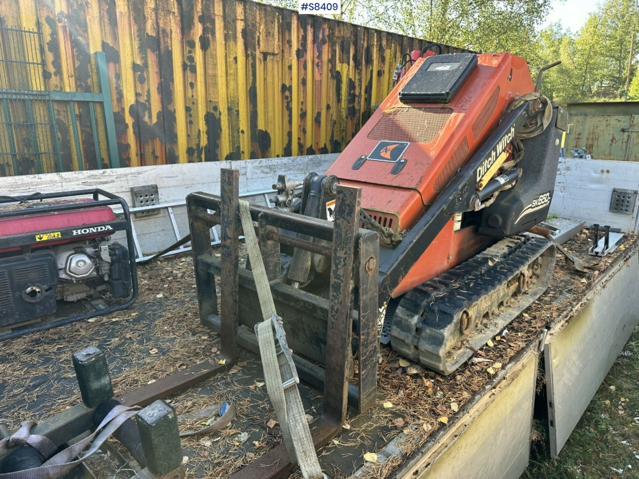 Ditch witch SK650 - Compact track loader: picture 2 Ditch witch SK650 - Compact track loader: picture 2