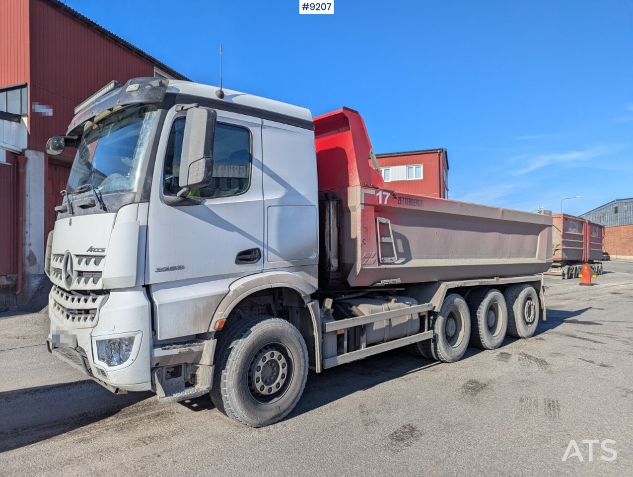 Dump / tipper truck Mercedes Benz Arocs 3253 8X4 - Tipper: picture 1 Dump / tipper truck Mercedes Benz Arocs 3253 8X4 - Tipper: picture 1