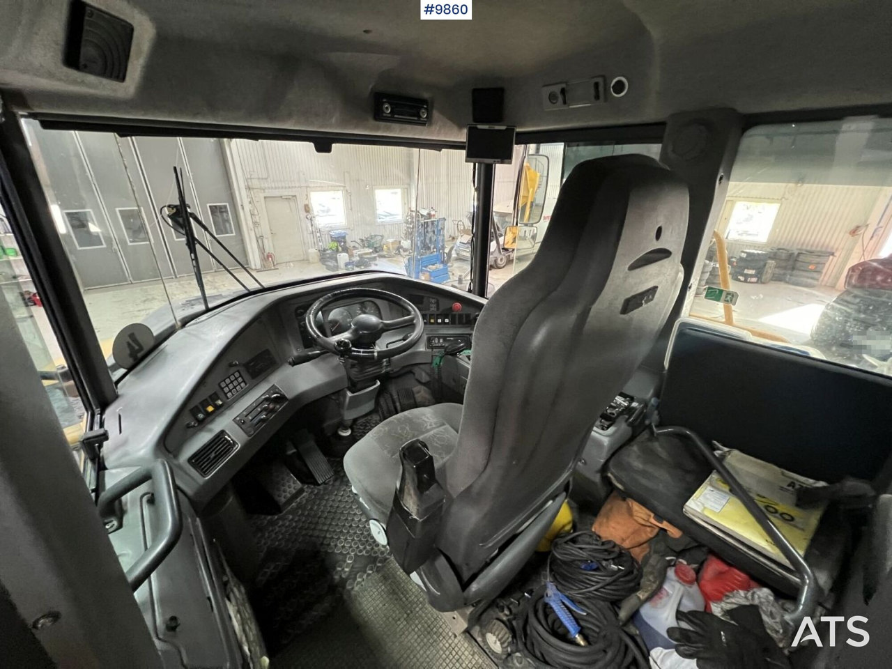 Dumper Volvo A25D 6x6 - Articulated dumper: picture 4 Dumper Volvo A25D 6x6 - Articulated dumper: picture 4