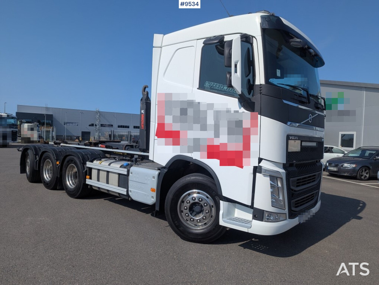 Hooklift Truck Volvo FH540 8x4 (SEE VIDEO) - Hook lift truck: picture 2 Hooklift Truck Volvo FH540 8x4 (SEE VIDEO) - Hook lift truck: picture 2