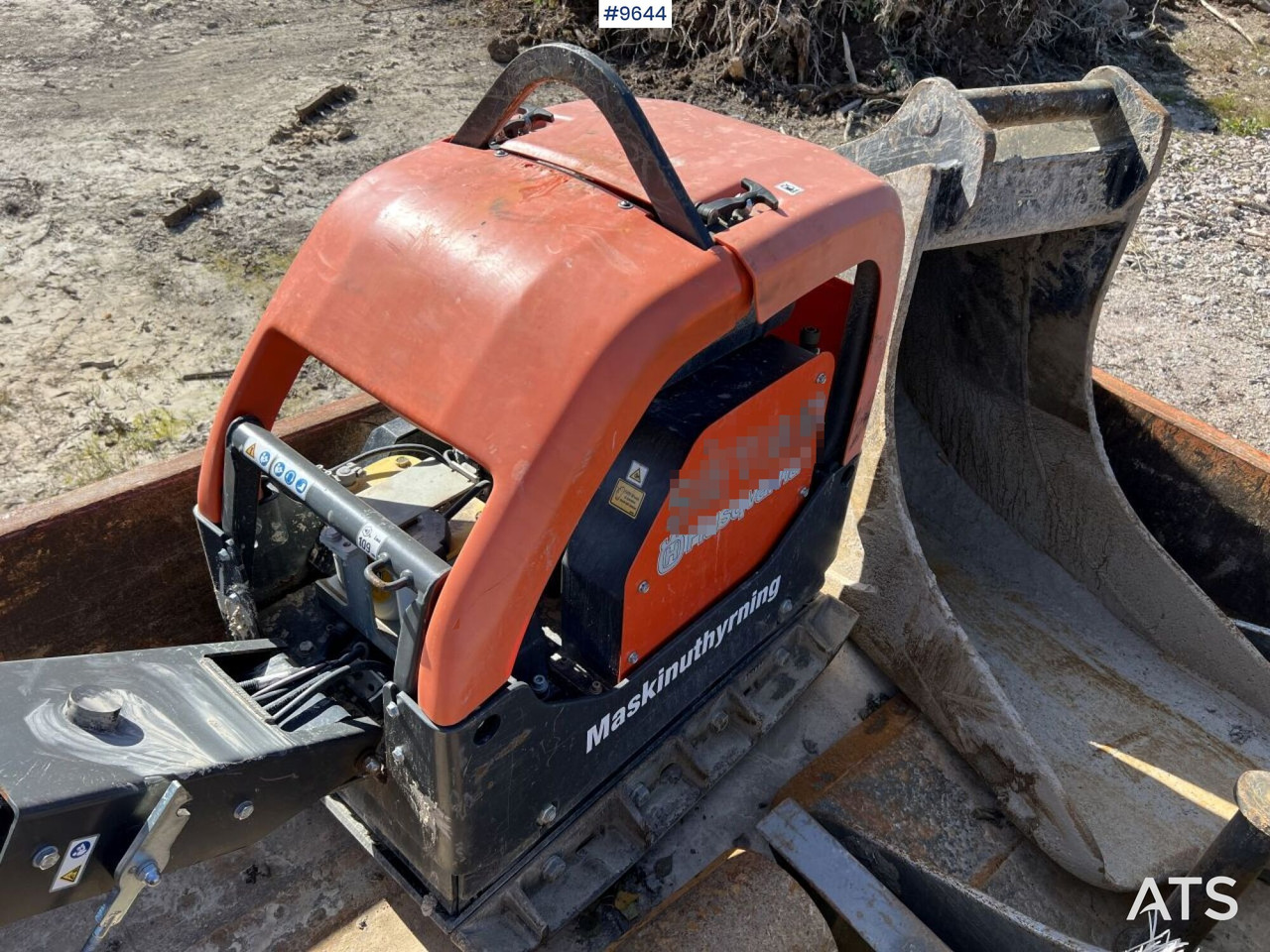 Husqvarna LG504 Vibratory Plate - Vibratory plate: picture 2 Husqvarna LG504 Vibratory Plate - Vibratory plate: picture 2