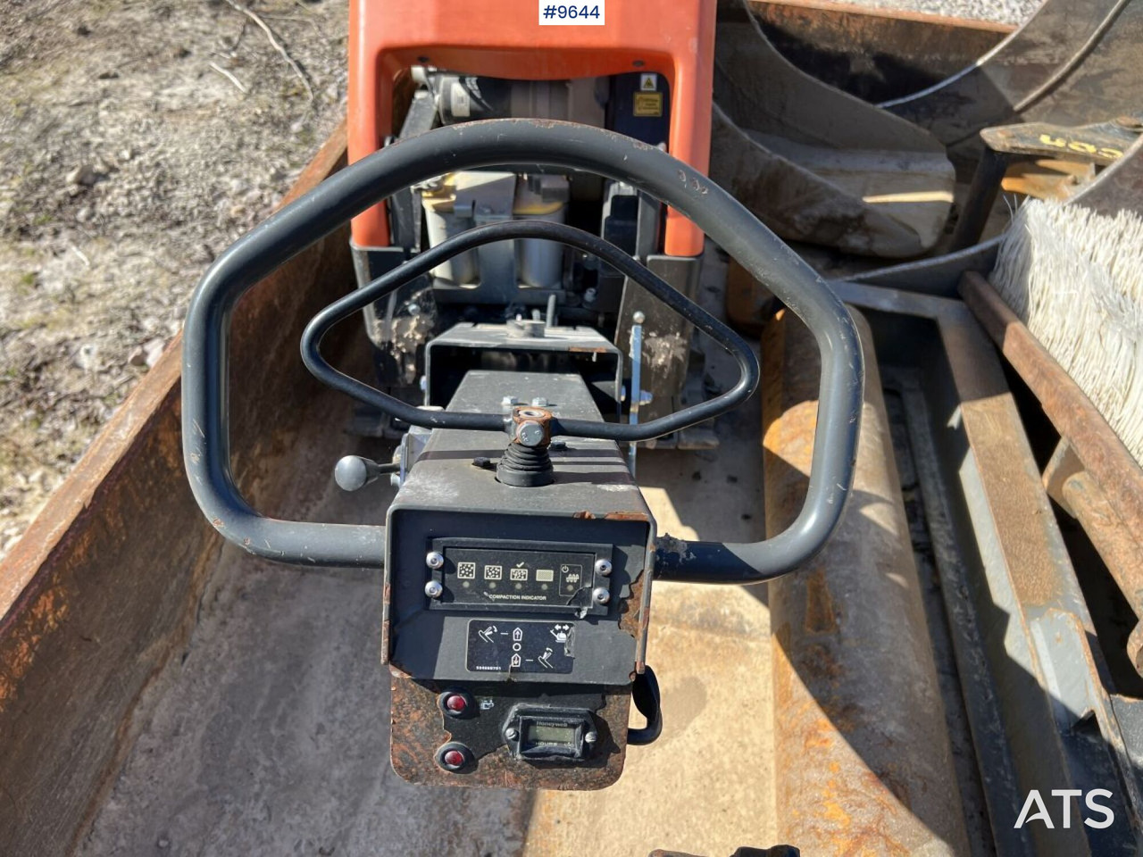 Husqvarna LG504 Vibratory Plate - Vibratory plate: picture 4 Husqvarna LG504 Vibratory Plate - Vibratory plate: picture 4