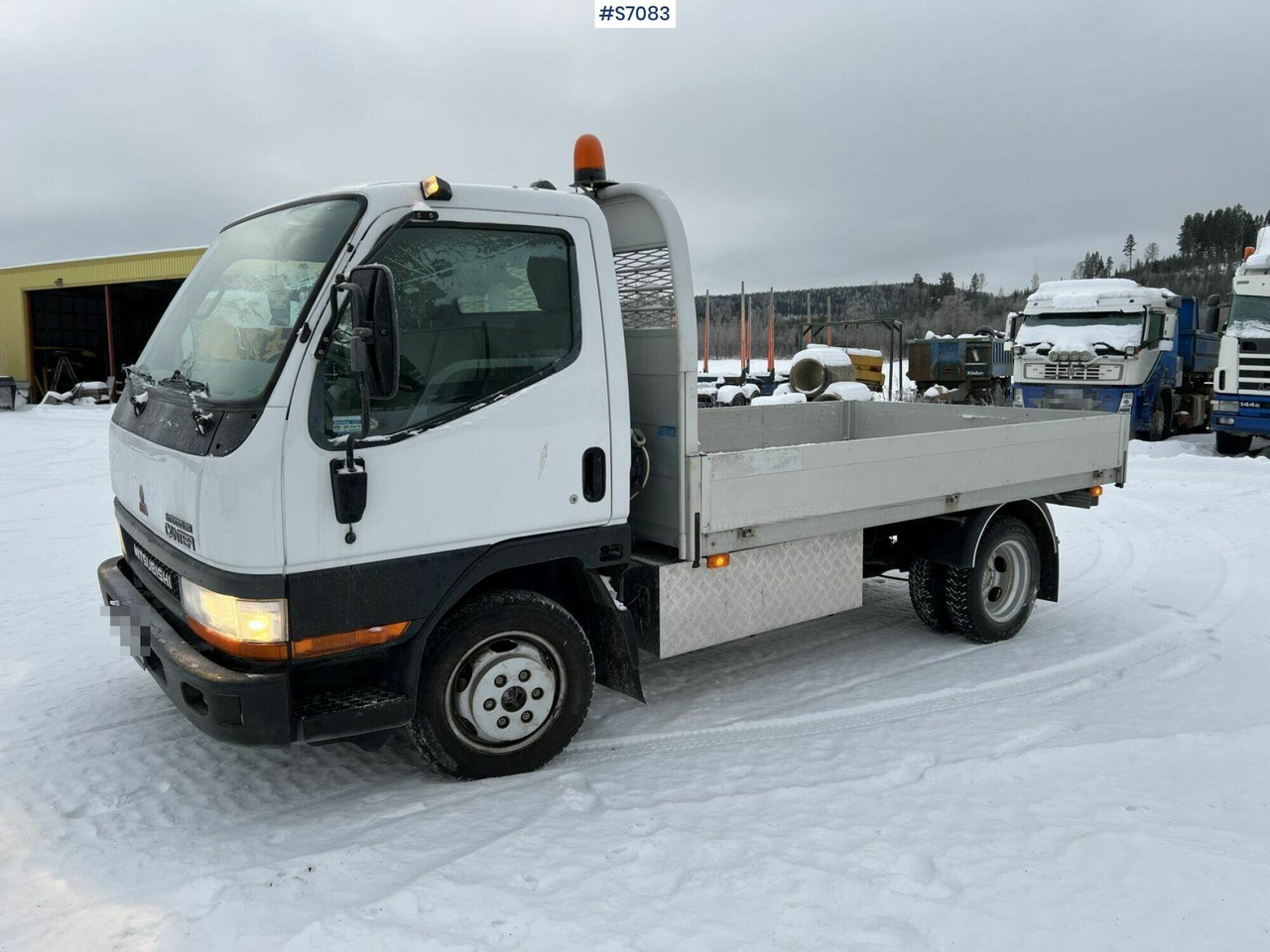 Mitsubishi Canter FB634 Intercooler, tiltable cabin - Dropside/ Flatbed truck: picture 1 Mitsubishi Canter FB634 Intercooler, tiltable cabin - Dropside/ Flatbed truck: picture 1