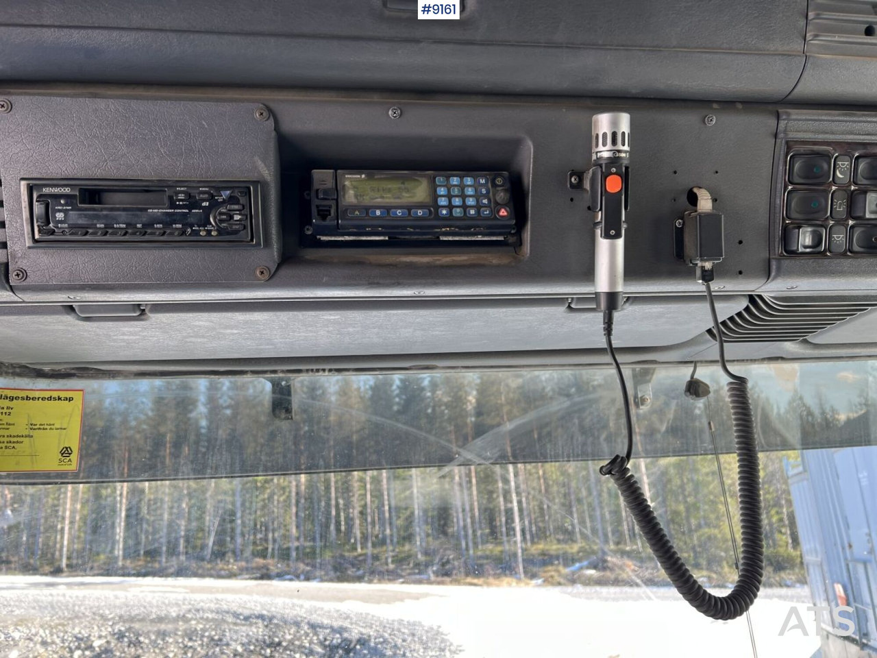 Cab chassis truck Scania R124 with cameleont quick lock, underbite and plow attachments: picture 48