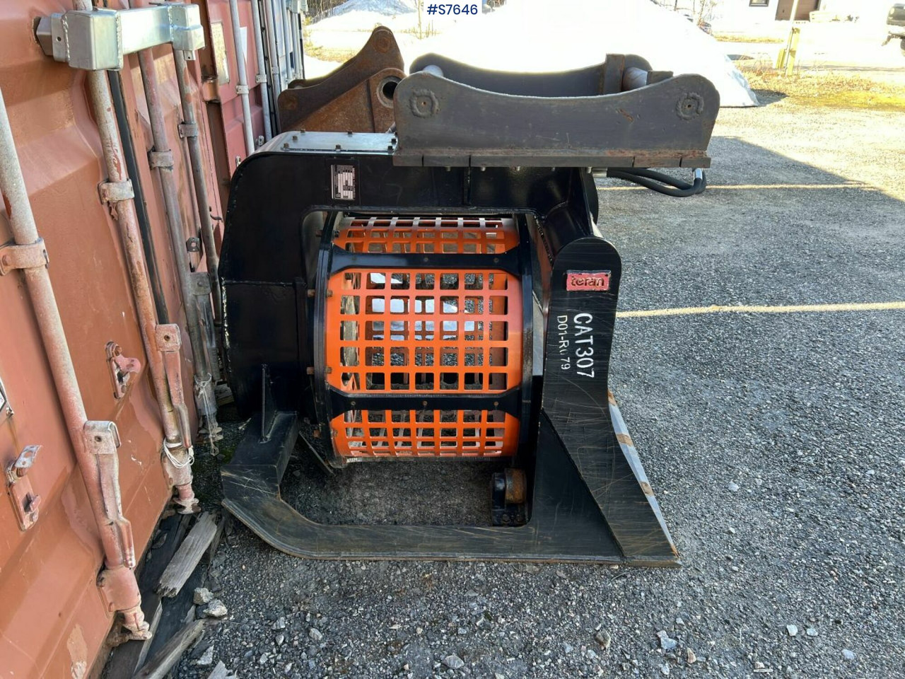 Screen bucket with S70 bracket - Sorting bucket: picture 1 Screen bucket with S70 bracket - Sorting bucket: picture 1
