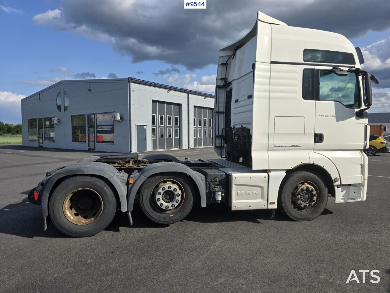 Tractor Unit MAN TGX 6x2 - Tractor unit: picture 3 Tractor Unit MAN TGX 6x2 - Tractor unit: picture 3