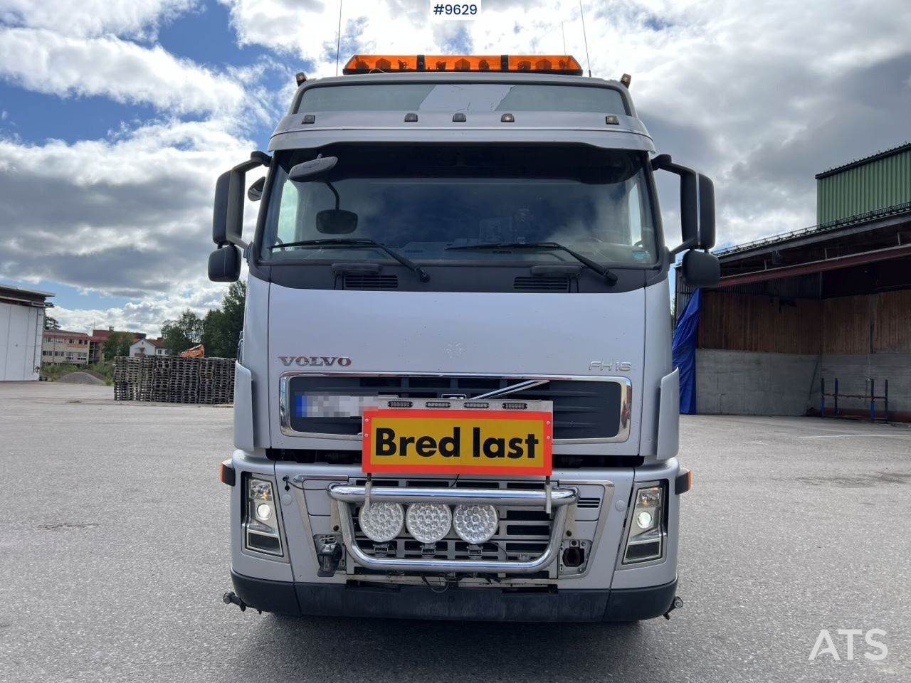 Tractor unit, Low loader semi-trailer Volvo FH16 5-axle tractor unit, GOLDHOFER STZ-VL 4-41/80 trailer: picture 11 Tractor unit, Low loader semi-trailer Volvo FH16 5-axle tractor unit, GOLDHOFER STZ-VL 4-41/80 trailer: picture 11