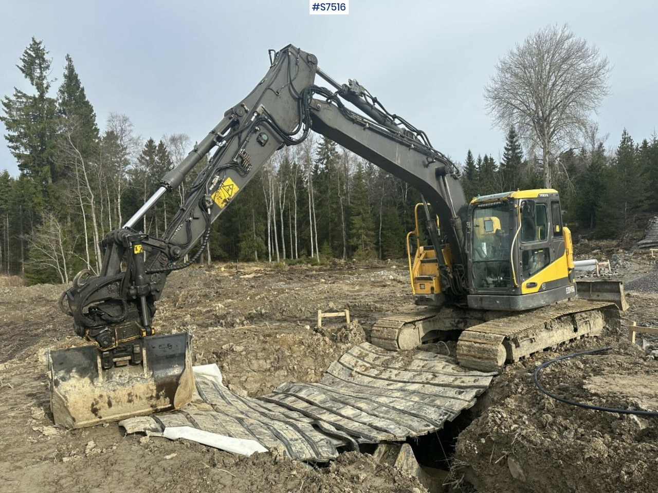 Crawler excavator Volvo ECR145DL Crawler excavator with rotor and buckets: picture 9