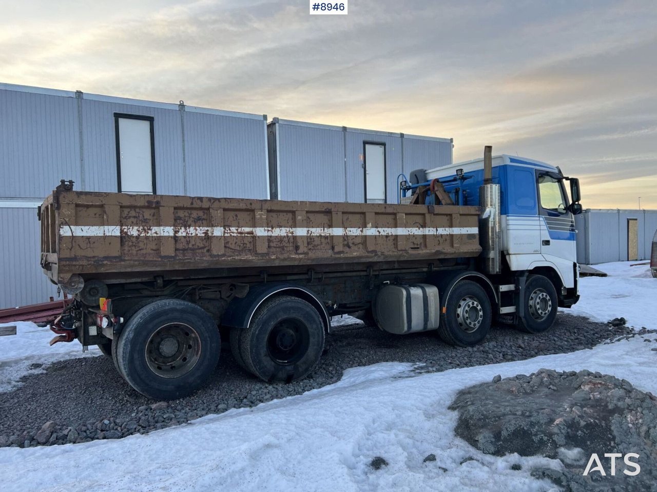 Volvo FH 12 8*2 Hooklift - REPAIR OBJECT - Hook lift truck: picture 3 Volvo FH 12 8*2 Hooklift - REPAIR OBJECT - Hook lift truck: picture 3