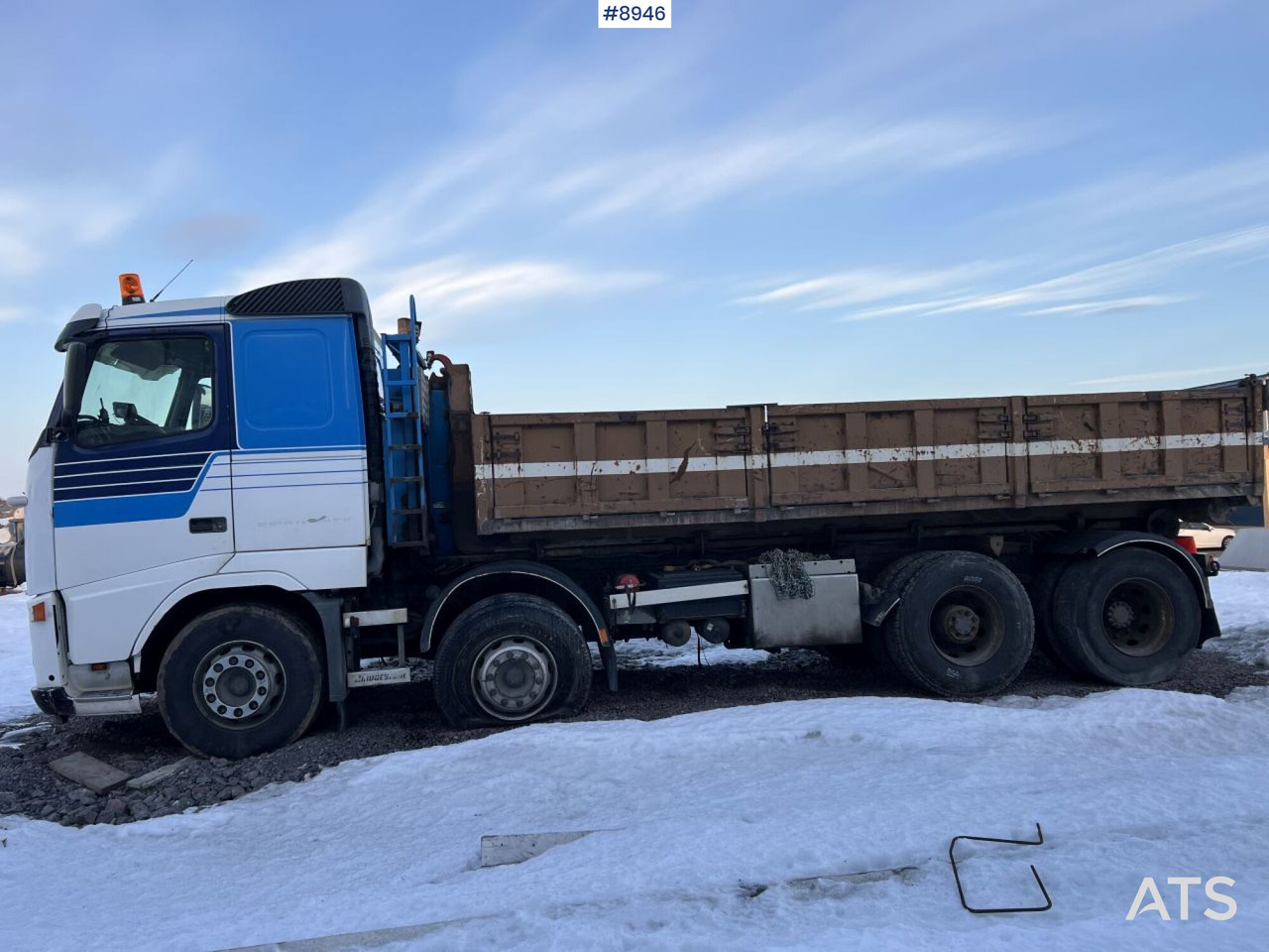 Volvo FH 12 8*2 Hooklift - REPAIR OBJECT - Hook lift truck: picture 4 Volvo FH 12 8*2 Hooklift - REPAIR OBJECT - Hook lift truck: picture 4