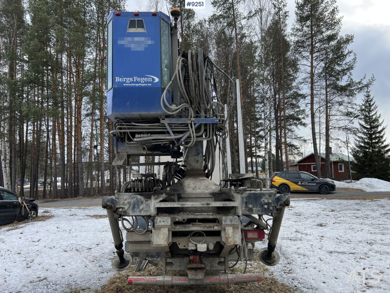 Timber truck Volvo FH 16 6*4 Logging truck with crane: picture 10