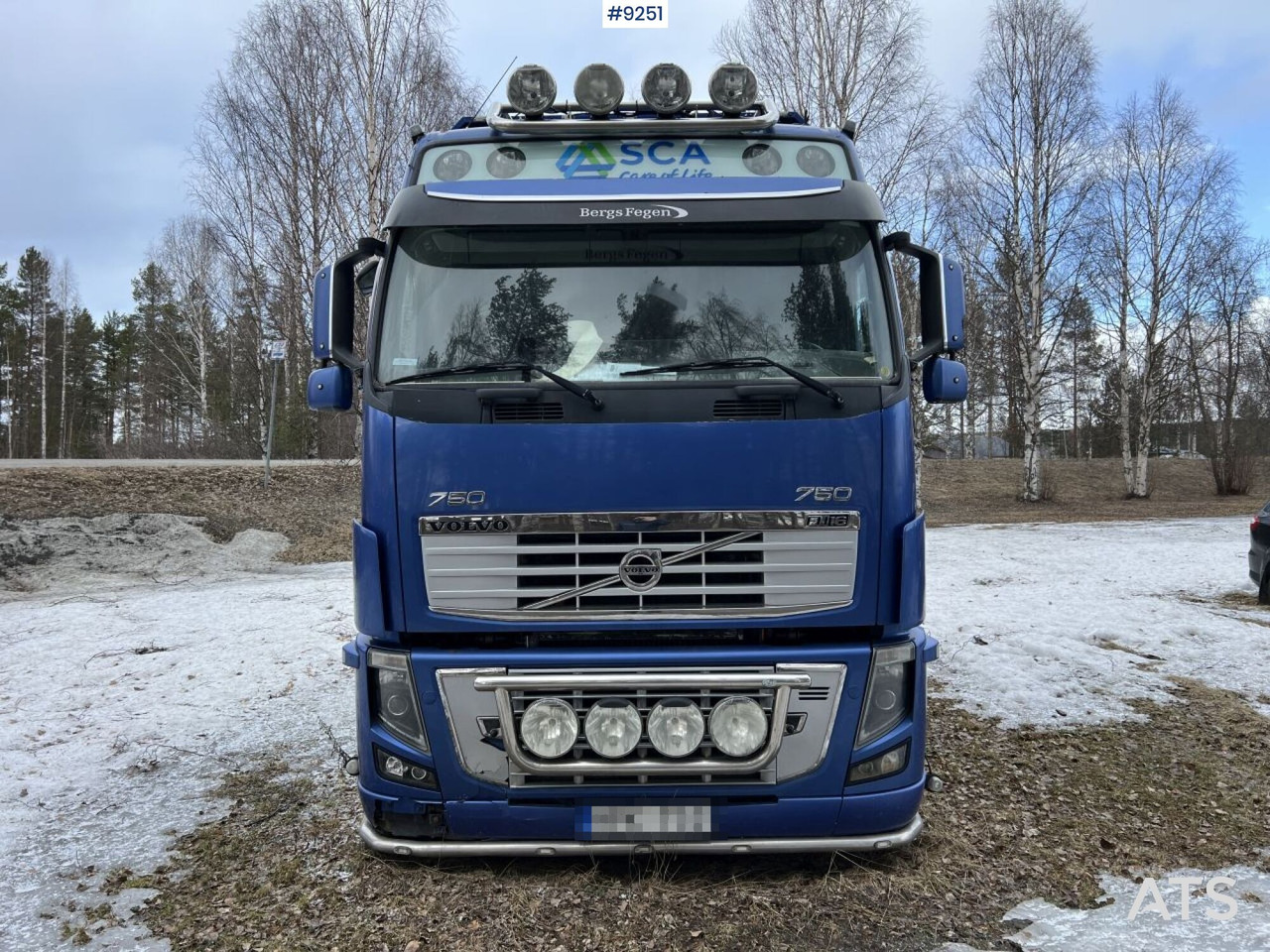 Timber truck Volvo FH 16 6*4 Logging truck with crane: picture 13