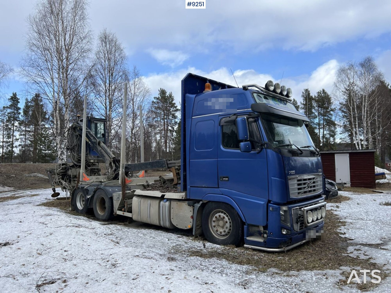 Timber truck Volvo FH 16 6*4 Logging truck with crane: picture 7