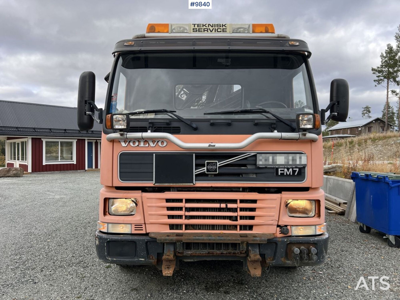 Volvo FM7 crane truck/tipper truck with Hiab 112 (video) - Tipper: picture 2 Volvo FM7 crane truck/tipper truck with Hiab 112 (video) - Tipper: picture 2