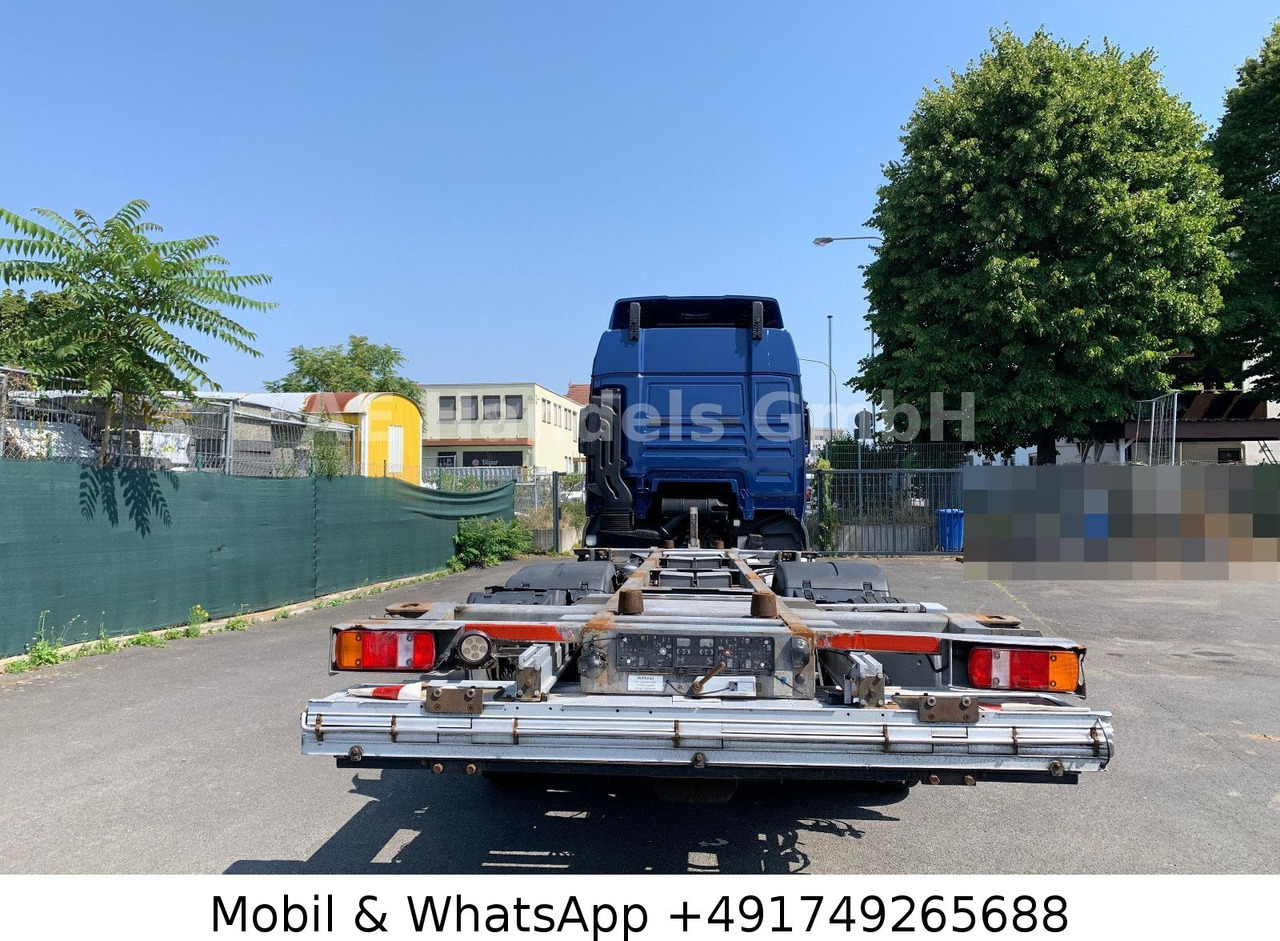 MAN TGX 26.440 XLX LL 6x2 *Retarder/LDW/LBW/3.Lenk - Container transporter/ Swap body truck: picture 4 MAN TGX 26.440 XLX LL 6x2 *Retarder/LDW/LBW/3.Lenk - Container transporter/ Swap body truck: picture 4