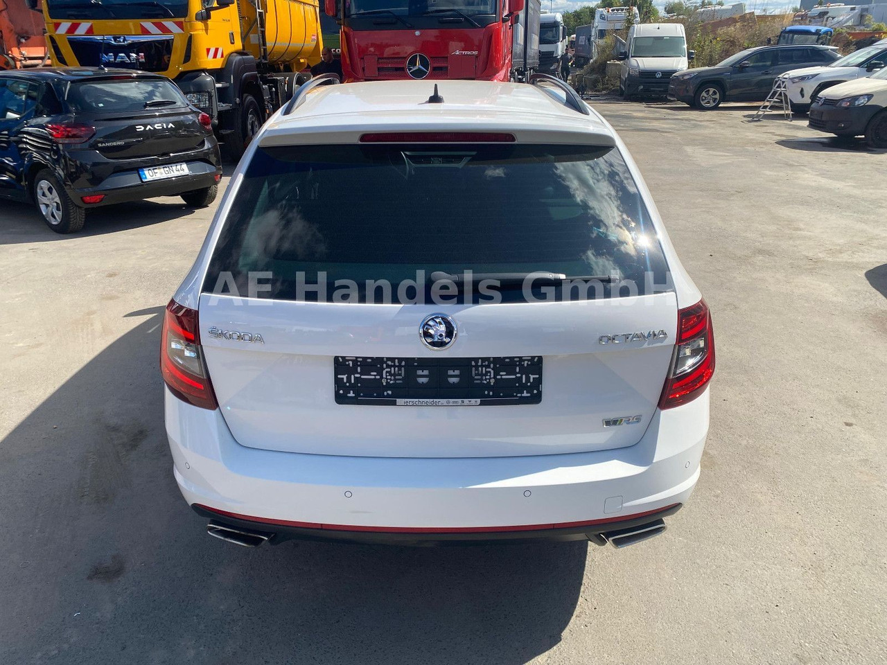 Skoda Octavia VRS Kombi 2.0 TDI *ACC/PDC/LED/1.Hand/HU - Station wagon: picture 4 Skoda Octavia VRS Kombi 2.0 TDI *ACC/PDC/LED/1.Hand/HU - Station wagon: picture 4
