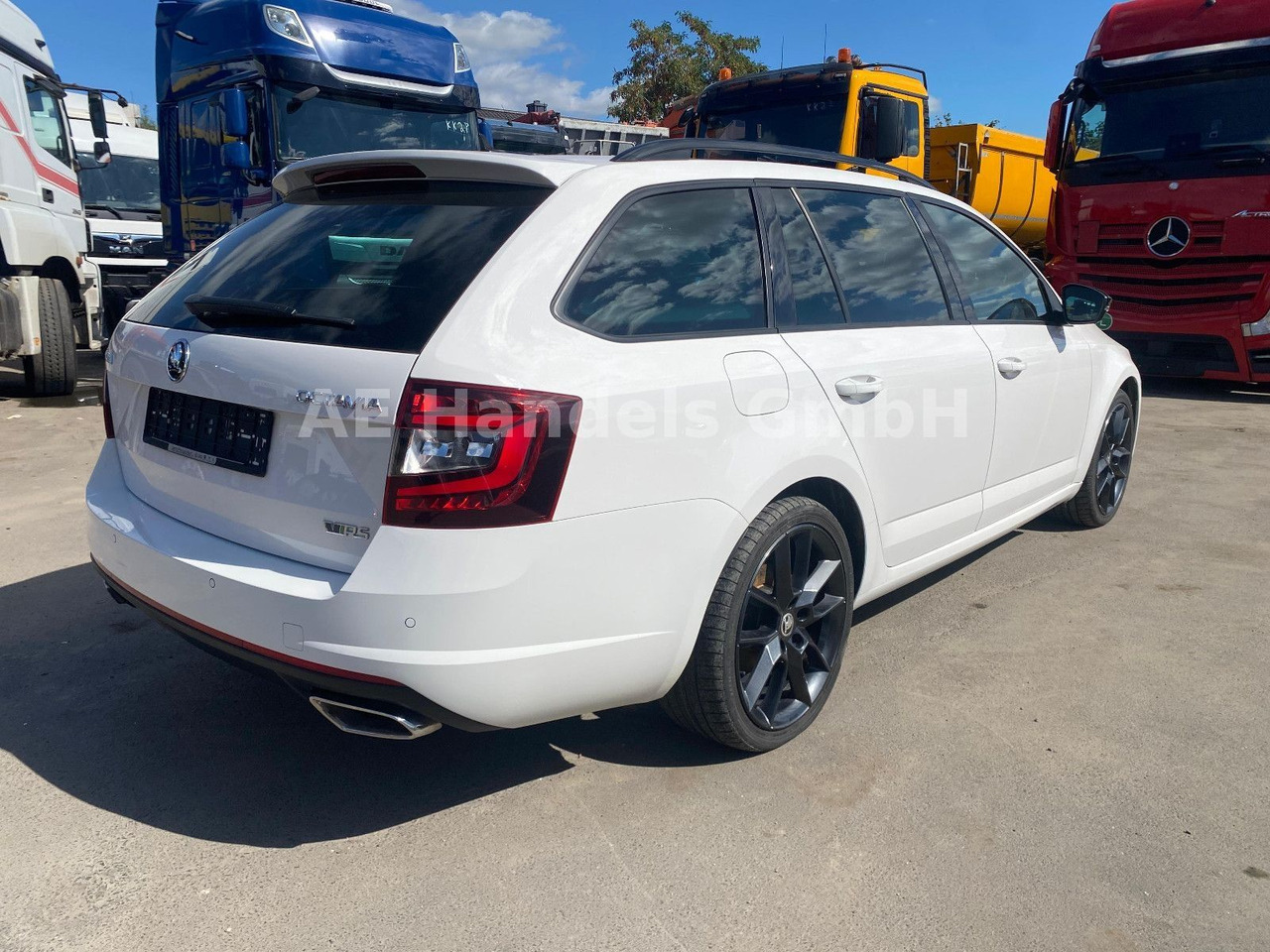 Skoda Octavia VRS Kombi 2.0 TDI *ACC/PDC/LED/1.Hand/HU - Station wagon: picture 3 Skoda Octavia VRS Kombi 2.0 TDI *ACC/PDC/LED/1.Hand/HU - Station wagon: picture 3