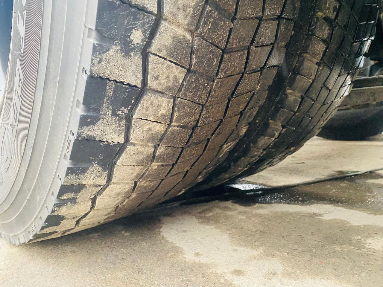 Tractor unit Volvo FH 540 Globe BL I-Shift Dual*VEB/2-KreisHydr/ACC: picture 15