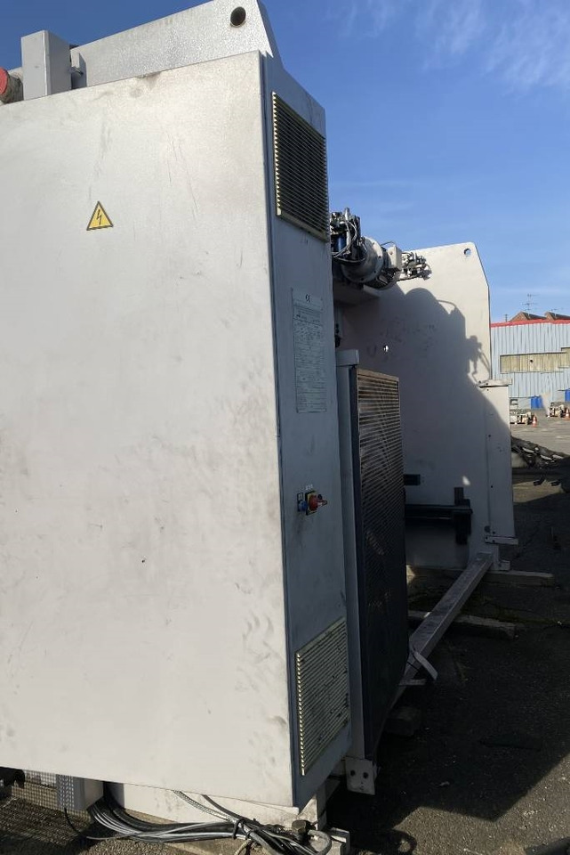 BEYELER Presse/Plieuse PR6 2000KNx4100MM endommagé - Press brake: picture 4 BEYELER Presse/Plieuse PR6 2000KNx4100MM endommagé - Press brake: picture 4