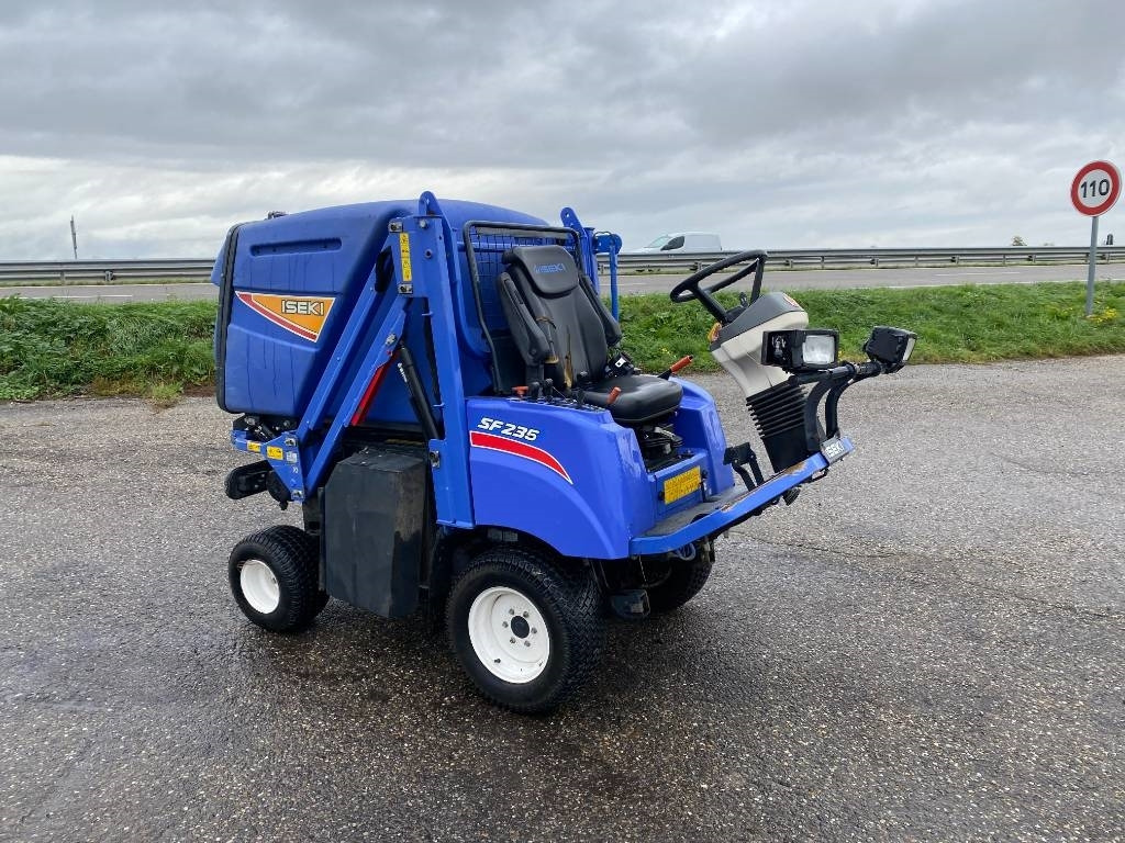 Iseki SF 235F 1er Main endommagée - Garden mower: picture 5 Iseki SF 235F 1er Main endommagée - Garden mower: picture 5