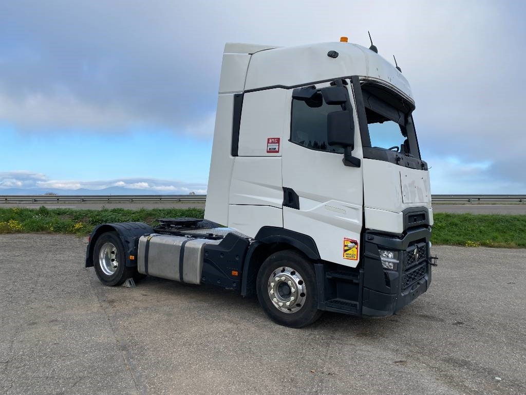 Renault T 480/Retarder Carte grise Française endommagé - Tractor unit: picture 3 Renault T 480/Retarder Carte grise Française endommagé - Tractor unit: picture 3