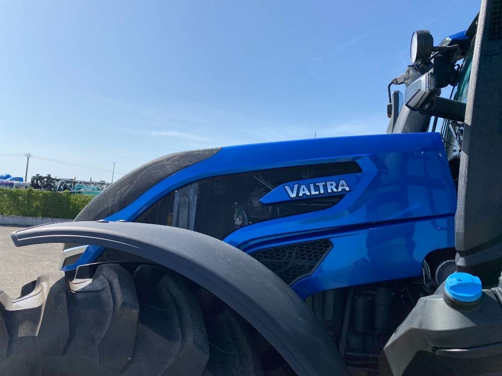 Farm tractor Valtra Q 285 Carte Grise Française 1er Main endommagé: picture 25