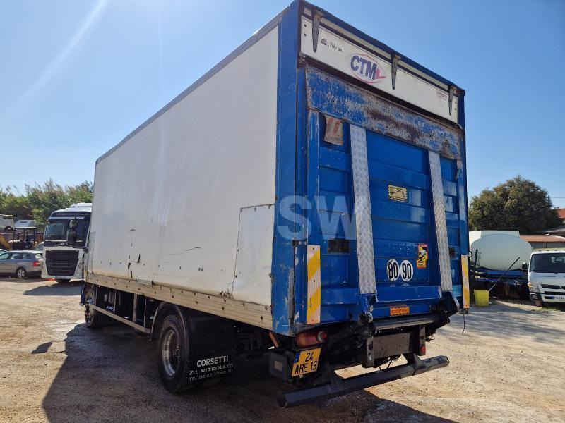 Renault DCI 220 - Box truck: picture 4 Renault DCI 220 - Box truck: picture 4