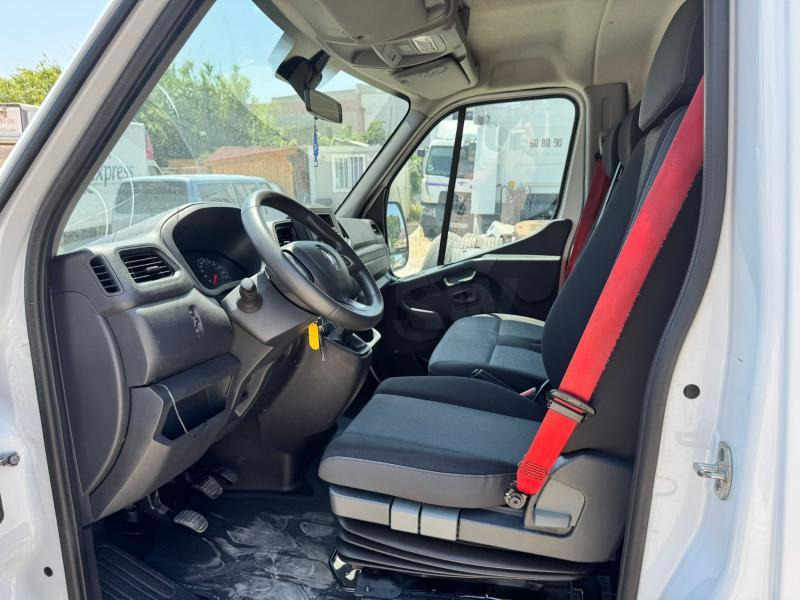 Renault Master 2.5 150 cv - Box van: picture 4 Renault Master 2.5 150 cv - Box van: picture 4
