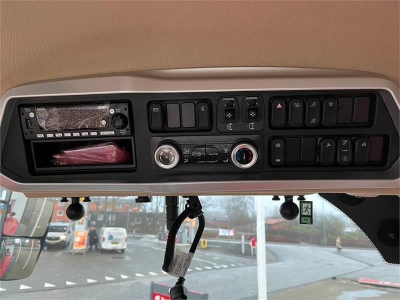 Farm tractor Case IH Puma 260CVX AFS CONNECT: picture 15