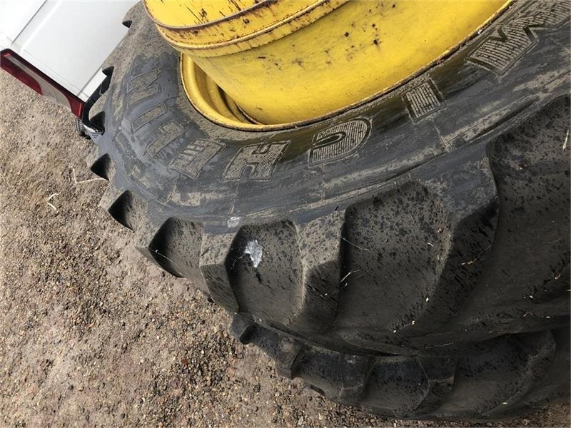 Michelin 650/65-42 - Tire for Agricultural machinery: picture 2 Michelin 650/65-42 - Tire for Agricultural machinery: picture 2