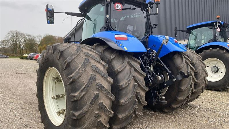 New Holland T7.270 AutoCommand T7.270 - Farm tractor: picture 5 New Holland T7.270 AutoCommand T7.270 - Farm tractor: picture 5