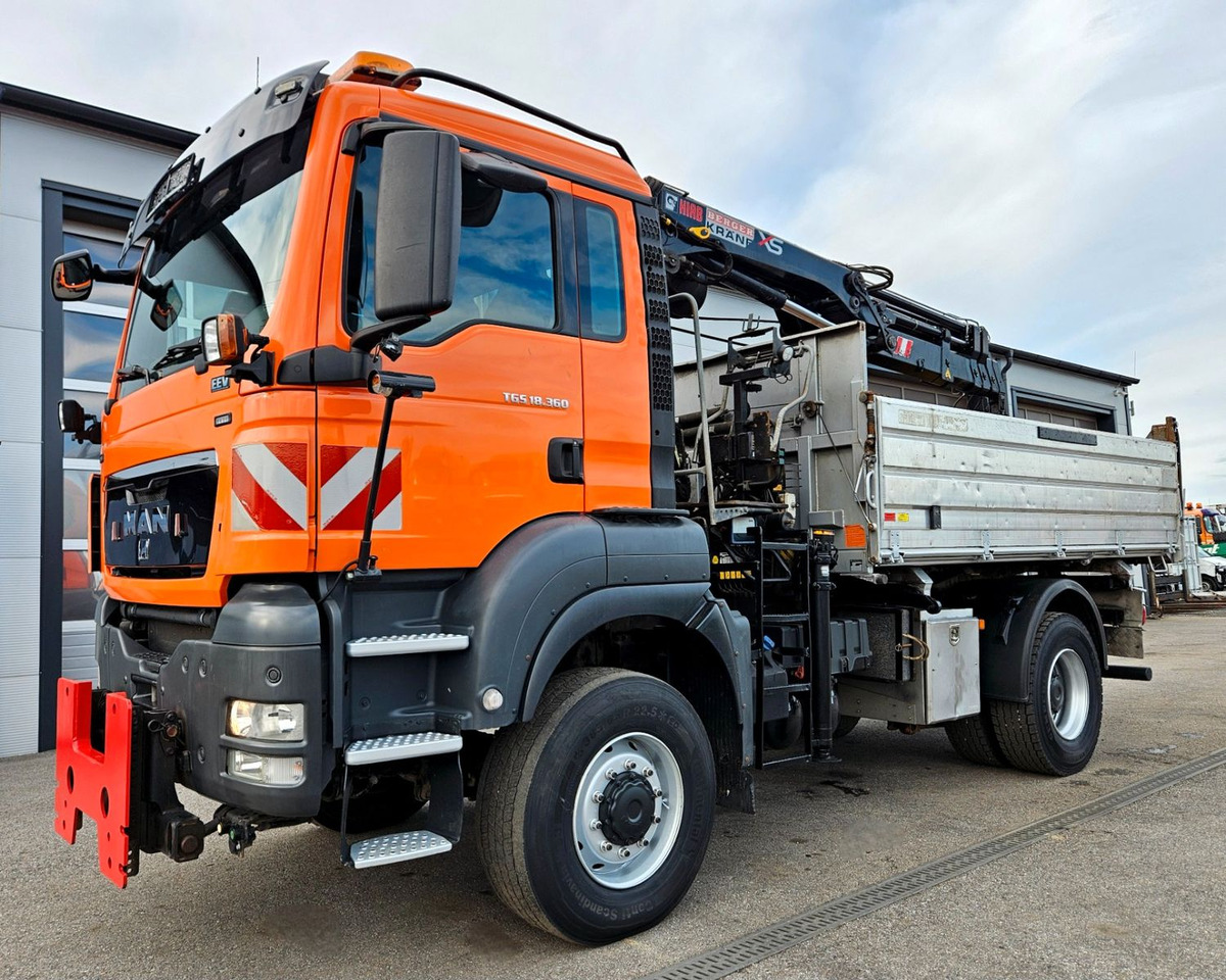MAN TGS 18.360 4x4 BL HIAB Funk Kran Euro5 - Tipper, Crane truck: picture 5 MAN TGS 18.360 4x4 BL HIAB Funk Kran Euro5 - Tipper, Crane truck: picture 5