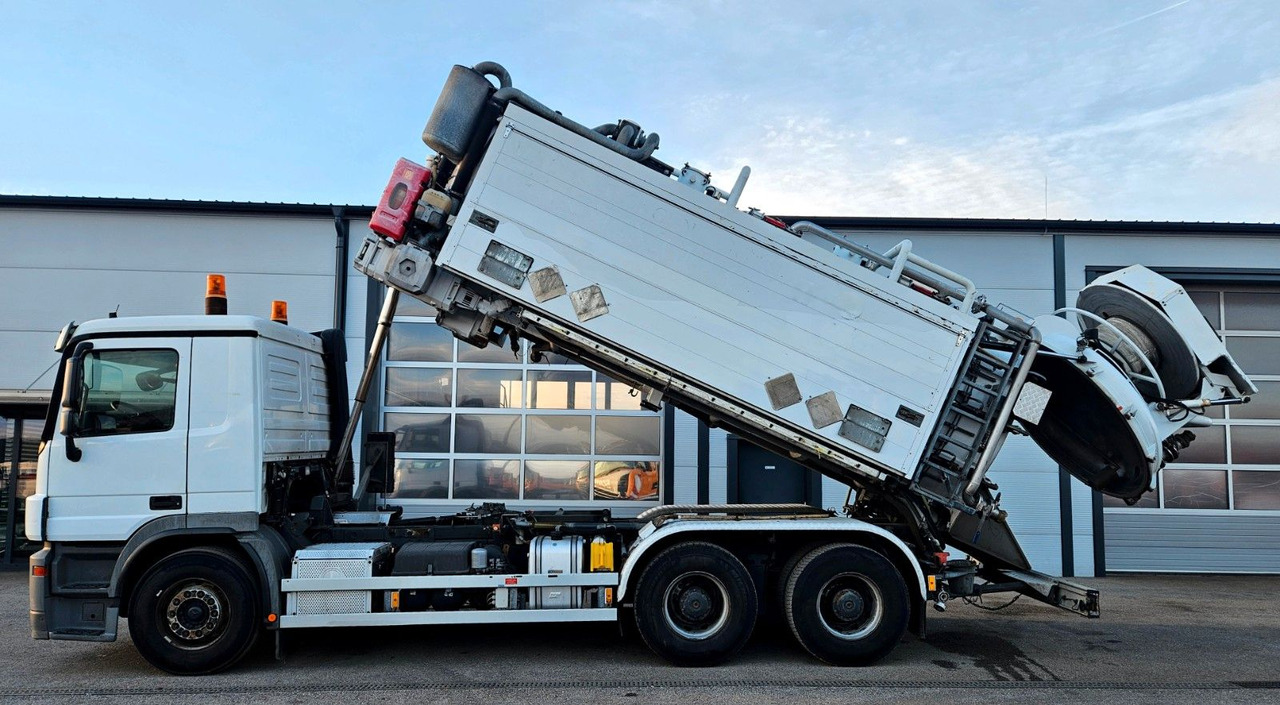 Mercedes-Benz ACTROS 2641 HOLZMANN Tankreiniger Saug-Druck ADR - Vacuum truck: picture 2 Mercedes-Benz ACTROS 2641 HOLZMANN Tankreiniger Saug-Druck ADR - Vacuum truck: picture 2